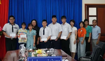 Báo Cần Thơ vận động hỗ trợ 5 học sinh lớp 12 có hoàn cảnh khó khăn