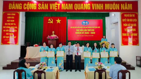 Đại hội Chi bộ Hội LHPN TP Cần Thơ lần thứ XVI, nhiệm kỳ 2025-2030
