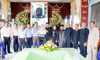 Thăm, chúc mừng kỷ niệm 86 năm Ngày Khai sáng đạo Phật giáo Hòa Hảo