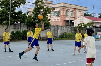 Phụ nữ Cờ Đỏ tích cực tập luyện thể thao, nâng cao sức khỏe