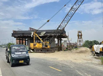 Phấn đấu thông xe tuyến cao tốc trục ngang trong năm 2026