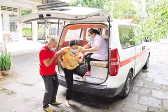 Nặng một chữ “tình”