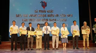TP Cần Thơ họp mặt kỷ niệm 100 năm Ngày Báo chí cách mạng Việt Nam và trao Giải Báo chí Phan Ngọc Hiển