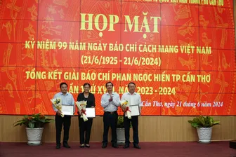 Mãi xứng đáng là “người chiến sĩ trên mặt tư tưởng - văn hóa”