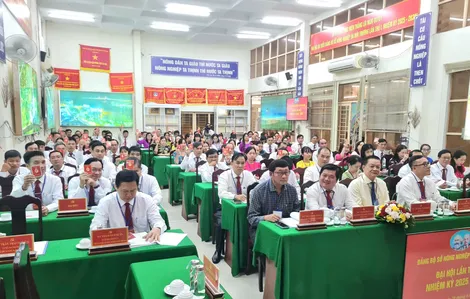 Xây dựng hệ thống chính trị trong sạch, vững mạnh và nâng cao trách nhiệm, hoàn thành tốt nhiệm vụ