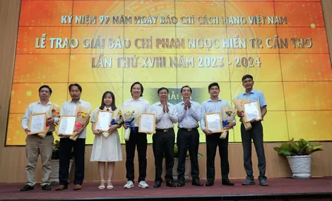 Sân chơi nghiệp vụ, nguồn cổ vũ lớn lao, tạo động lực thúc đẩy báo chí phát triển