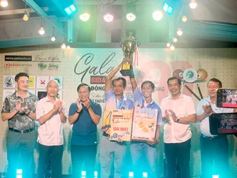 60 cơ thủ tranh tài giải Bida chào mừng 100 năm báo chí Cách mạng Việt Nam