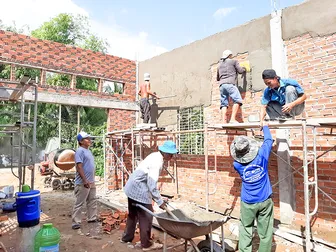 Bí thư chi bộ khu vực hết lòng phục vụ nhân dân