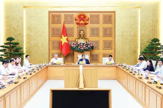 Ứng phó kịp thời tình hình, kiên định mục tiêu tăng trưởng