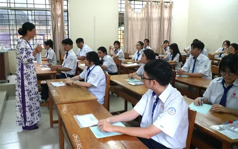 Ngày thi đầu tiên Kỳ thi tốt nghiệp THPT 2025 diễn ra an toàn, nghiêm túc