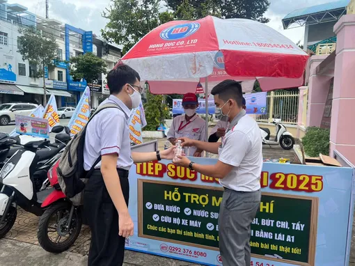 Công ty TNHH Hồng Đức đồng hành cùng sĩ tử trong Kỳ thi tốt nghiệp THPT năm 2025