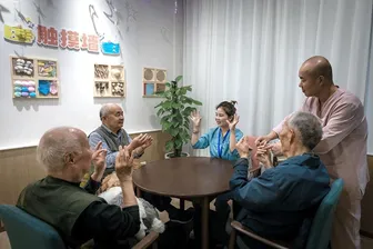 Ngôi làng đặc biệt dành cho người mất trí nhớ