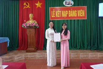 Chân dung đảng viên tuổi 18