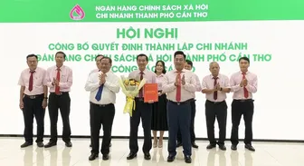 Công bố Quyết định thành lập Chi nhánh Ngân hàng Chính sách xã hội TP Cần Thơ và công tác cán bộ