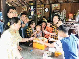 Lưu giữ hình ảnh gia đình