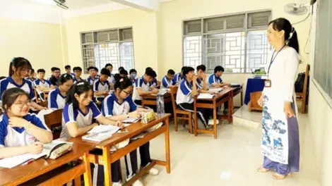 Phối hợp hướng dẫn, hỗ trợ việc chuyển trường, đăng ký nhập học sau hợp nhất 3 tỉnh, thành phố