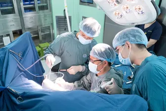 Cẩn trọng với các triệu chứng nhầm lẫn giữa bệnh trĩ và ung thư đại trực tràng