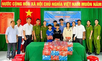 Học Bác, làm những việc vì lợi ích của dân