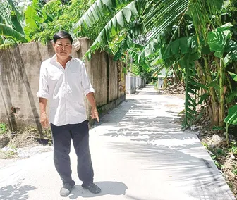 Dốc lòng cùng địa phương xây dựng cầu đường