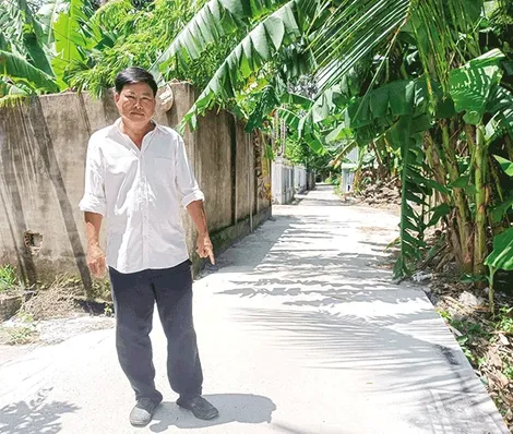 Dốc lòng cùng địa phương xây dựng cầu đường