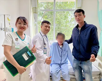 Bác sĩ “chạy đua” suốt 7,5 tiếng, thực hiện ca mổ cứu bệnh nhân bóc tách động mạch chủ