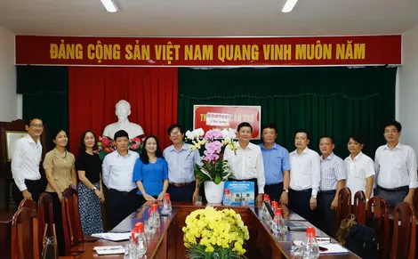 Học viện Chính trị khu vực IV và Trường Chính trị TP Cần Thơ trao đổi định hướng hợp tác đào tạo, nghiên cứu khoa học