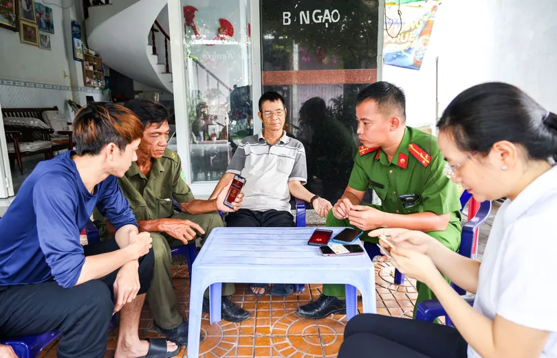 Lực lượng bảo vệ an ninh trật tự ở cơ sở - Điểm tựa vững chắc trong xây dựng “thế trận lòng dân”, góp phần bảo vệ an ninh quốc gia và trật tự an toàn xã hội Lực lượng bảo vệ an ninh trật tự ở cơ sở - Điểm tựa vững chắc trong xây dựng “thế trận lòng dân”, góp phần bảo vệ an ninh quốc gia và trật tự an toàn xã hội