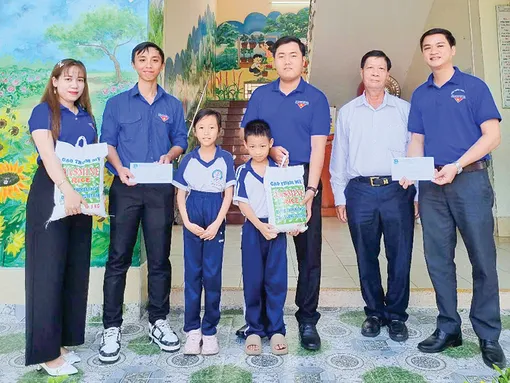 Tuổi trẻ Tân An thực hiện nhiều công trình phần việc ý nghĩa Tuổi trẻ Tân An thực hiện nhiều công trình phần việc ý nghĩa