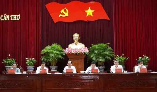 Tập trung cao độ cho phát triển kinh tế - xã hội thành phố