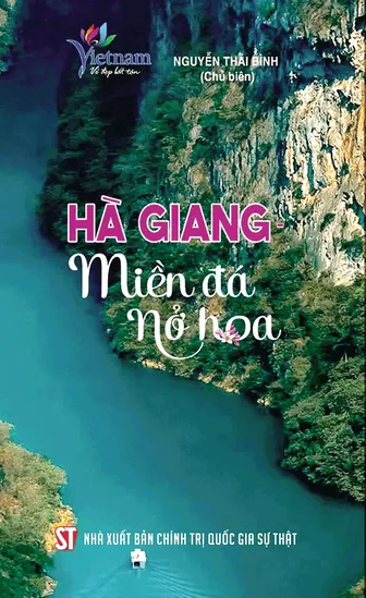 Ðắm say với “Miền đá nở hoa”