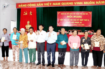 ម្ចាស់​ឆ្នោត​កឹង​ធើ​រីក​រាយ​ចំ​ពោះ​ការ​ផ្លាស់​ប្តូរ​របស់​ប្រ​ទេស​ជាតិ