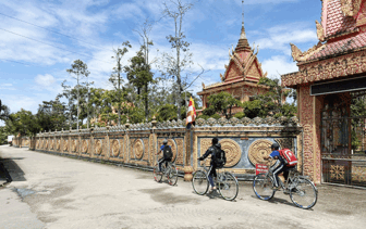 តំ​បន់​ជន​បទ​ឈោង​ឈាន​ឡើង