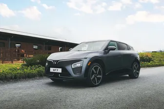 Vì sao dân mê xe lại “phát cuồng” vì VinFast VF 7?