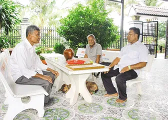Làm giàu cho mình và cho cộng đồng