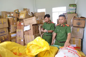 Kiên quyết đấu tranh chống tội phạm buôn lậu, gian lận thương mại, hàng giả, xâm phạm quyền sở hữu trí tuệ