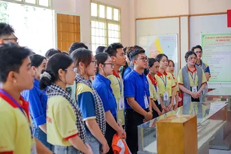 Tuổi trẻ Trường Đại học Nam Cần Thơ - "Thắp lửa" tình nguyện nơi biên giới