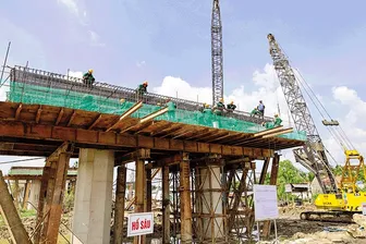 Nỗ lực đảm bảo tiến độ, chất lượng thi công các tuyến cao tốc