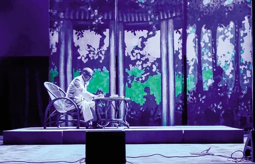 Ðưa hình ảnh Chủ tịch Hồ Chí Minh đến với nước Nga