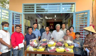 Làm theo Bác bằng những hành động thiết thực