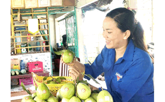 ខិត​ខំ​នាំ​យក​ផលិត​ផល​ពិ​សេស​របស់​ជន​រួម​ជាតិ​ភាគ​តិច​ឈាន​ទៅ​ឆ្ងាយ