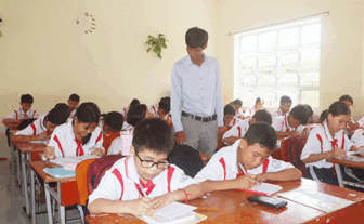 គិត​គូរ​ឱ្យ​កូន​រៀន​សូត្រ​ដើម្បី​មាន​អនា​គត​ភ្លឺ​ស្វាង