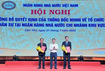 Công bố quyết định về tổ chức và nhân sự tại Ngân hàng Nhà nước Khu vực 14