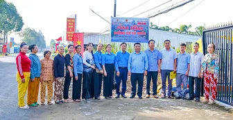 Khánh thành công trình chào mừng đại hội Đảng các cấp