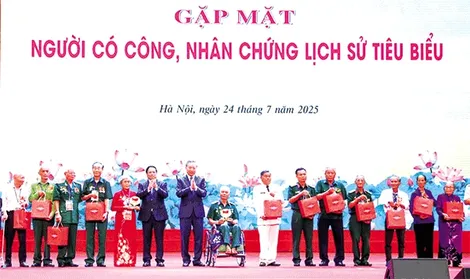 Chăm lo, thực hiện chính sách ưu đãi người có công với cách mạng là bổn phận, nhiệm vụ thường xuyên, lâu dài