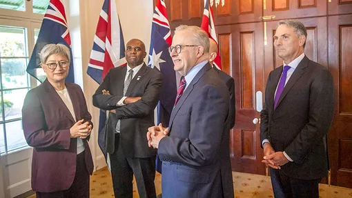 Anh và Úc ký hiệp ước tàu ngầm 50 năm Anh và Úc ký hiệp ước tàu ngầm 50 năm