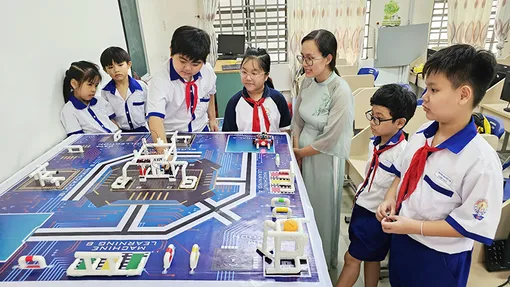 Đẩy mạnh chuyển đổi số, cải cách hành chính trong toàn ngành giáo dục