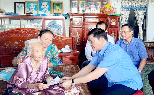 ក្រុង​កឹង​ធើ រៀប​ចំ​សកម្ម​ភាព​ដ៏​មាន​អត្ថ​ន័យ​ជា​ច្រើន រំ​លឹក​ខួប​អនុស្សាវ​រីយ៍​លើក​ទី ៧៨ ឆ្នាំ ទិ​វា​យុទ្ធ​ជន​ពិ​ការ​ ពលី