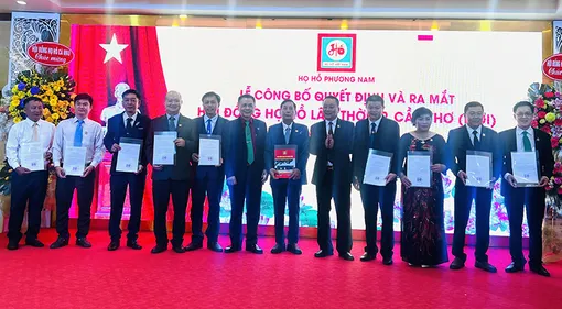 Ra mắt Hội đồng họ Hồ lâm thời TP Cần Thơ nhiệm kỳ 2025-2030 Ra mắt Hội đồng họ Hồ lâm thời TP Cần Thơ nhiệm kỳ 2025-2030