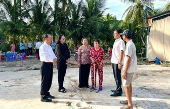 Kịp thời hỗ trợ người dân xã Xà Phiên bị thiệt hại do giông lốc