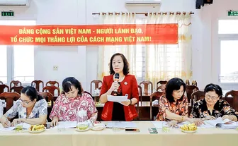 Ðại biểu nữ đóng góp ý kiến dự thảo Văn kiện Ðại hội Ðảng bộ TP Cần Thơ